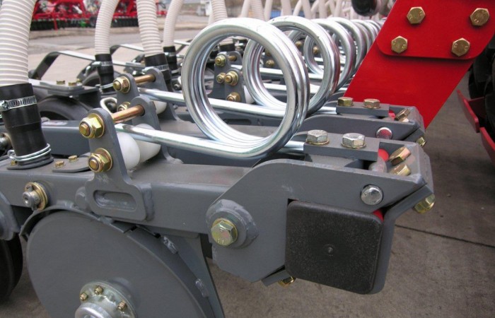 FENIX 3000 - zawias redlicy i docisk indywidualny